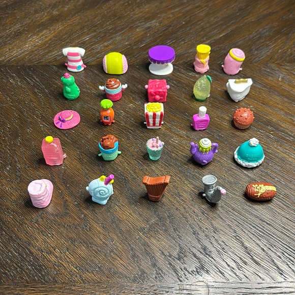 Shopkins Collectibles - Shopkins Lot of 25 - Picture 2 of 2